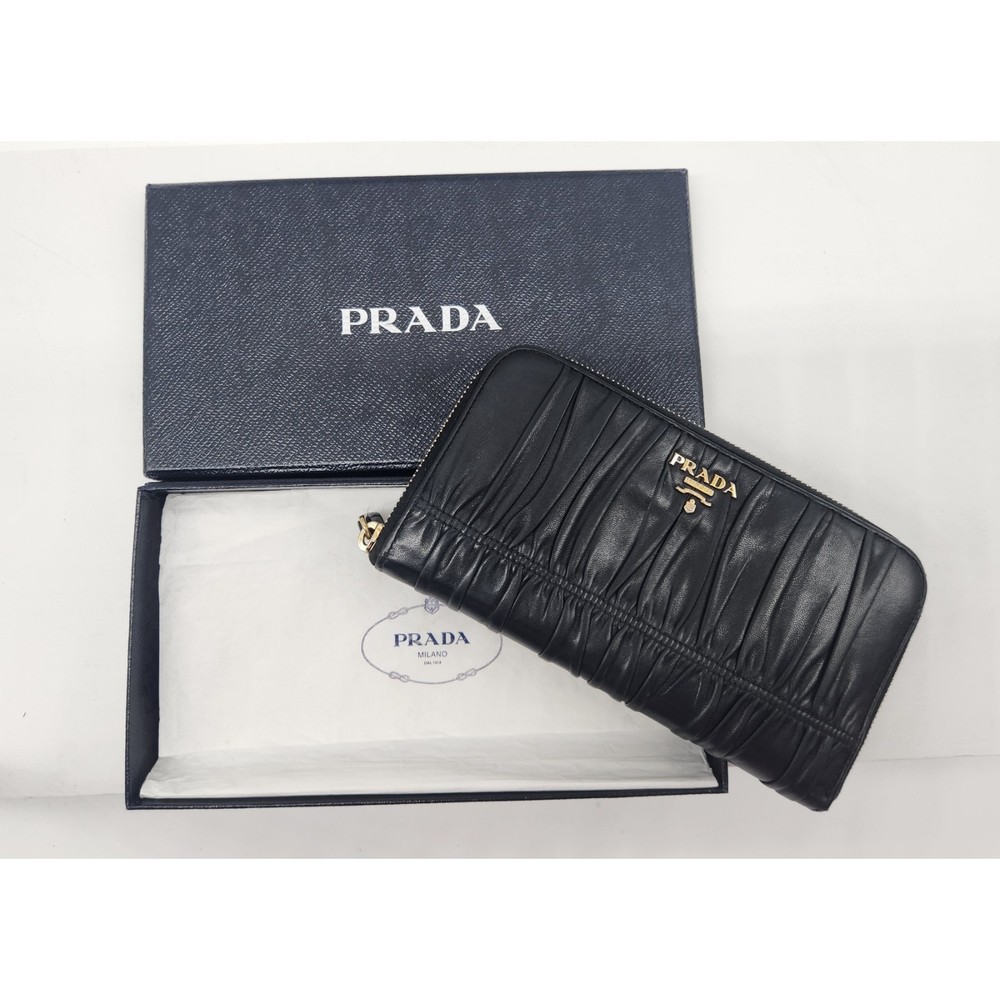 ❤️SOLD❤️PRADA Gaufre Nappa Leather Wallet 453PRAXiG